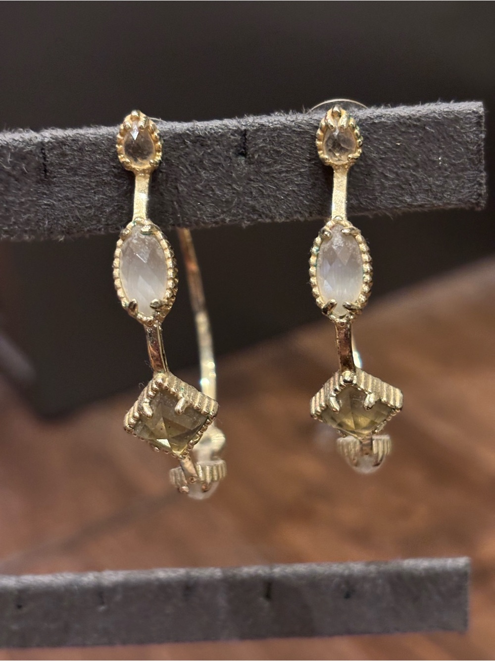 Kendra Scott RARE Vintage Delicate Gold-Tone Drop Earrings with Clear Gemstones